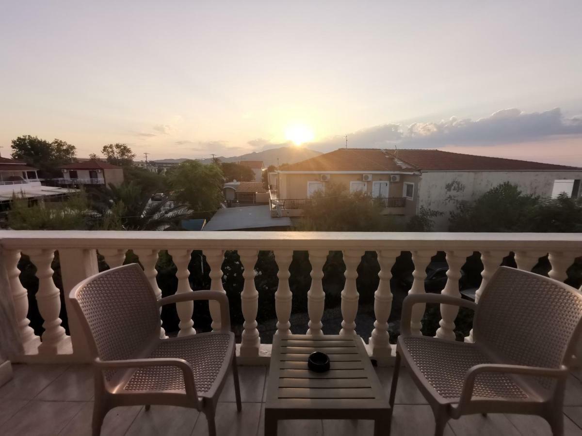 ラガナス Casa Del Mar Bed & Breakfast エクステリア 写真