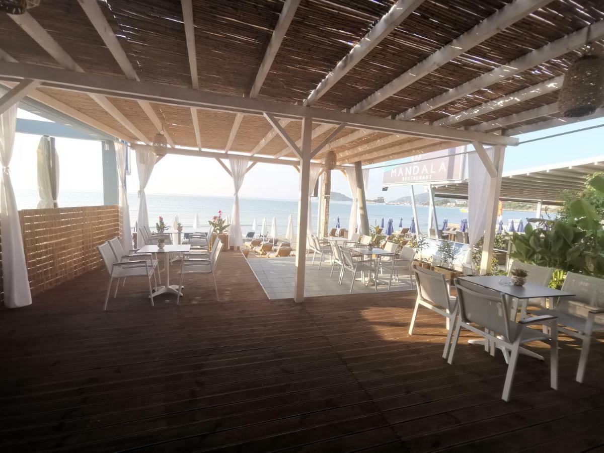 ラガナス Casa Del Mar Bed & Breakfast エクステリア 写真